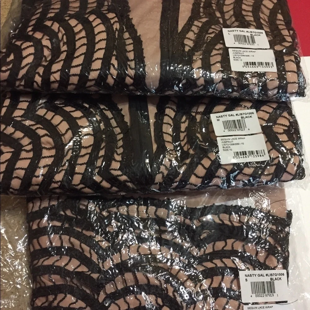 RARE LONDON/NASTY GAL Black Jumpsuit Size Medium - Picture 5 of 5